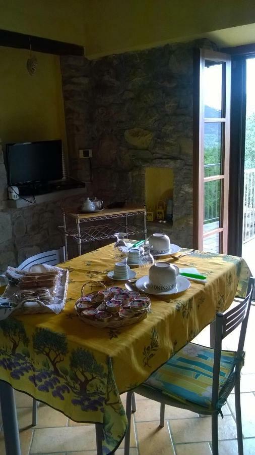 Ferienwohnung La Casa Del Borgo Beverino Exterior foto